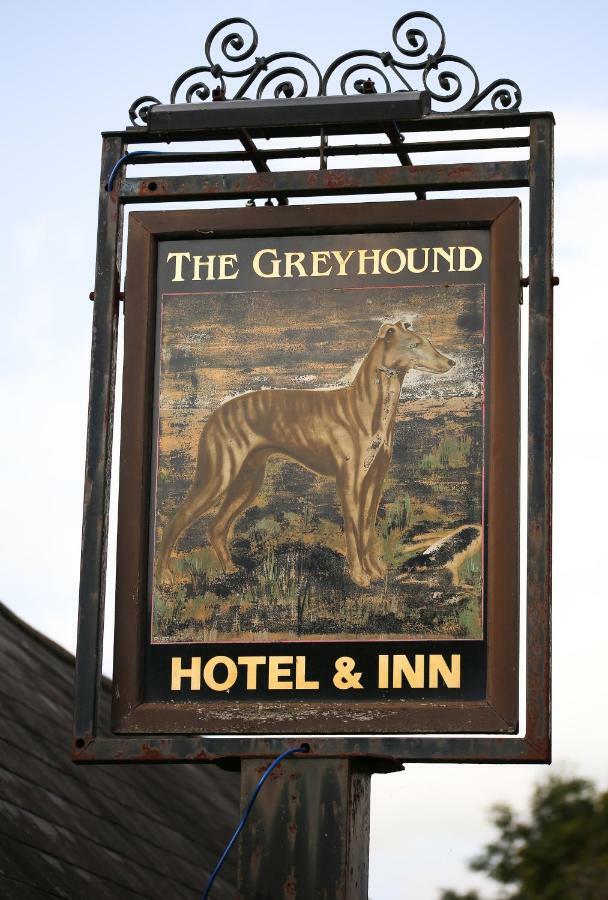 The Greyhound Inn And Hotel Usk Exteriör bild